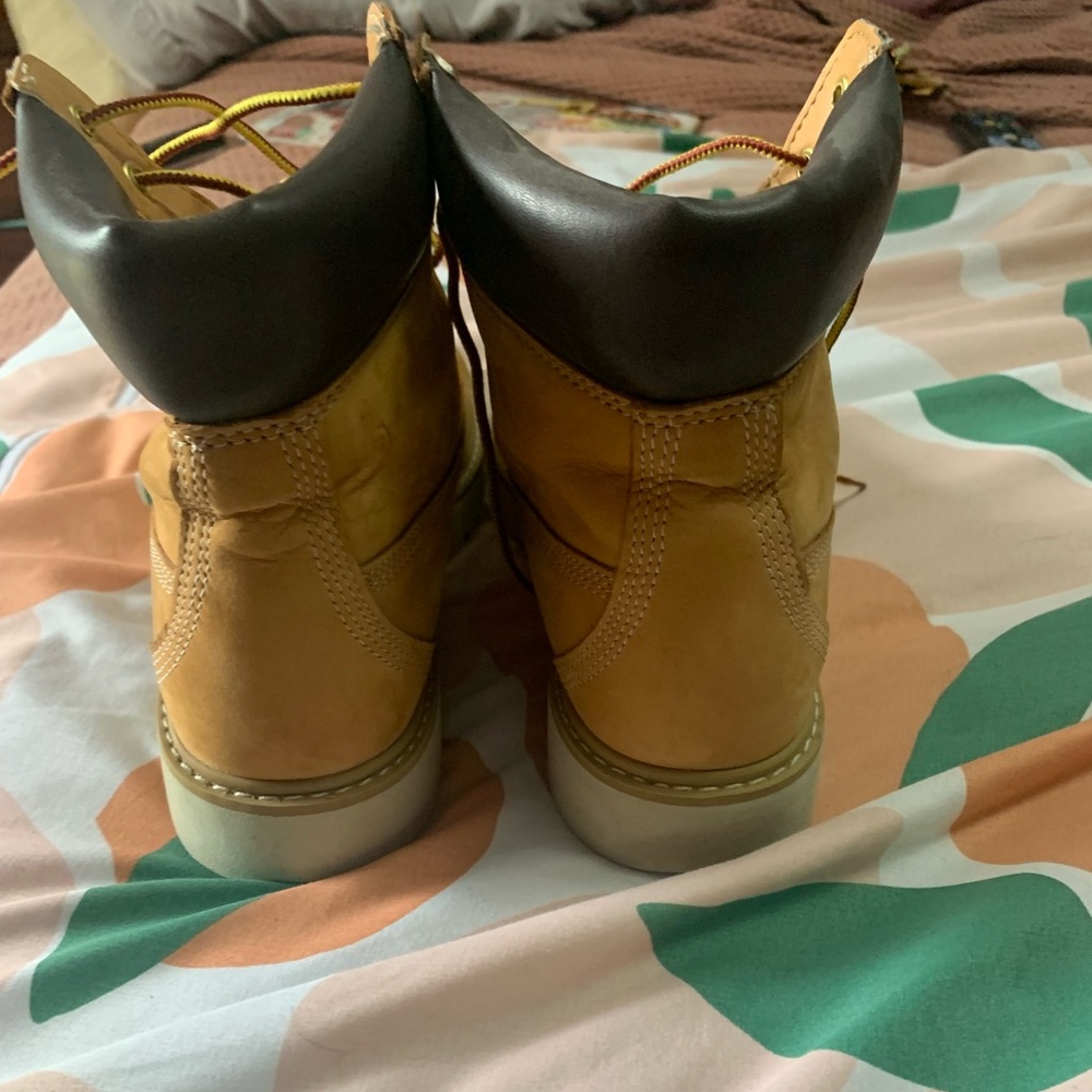 Women’s Timberland lace up boots